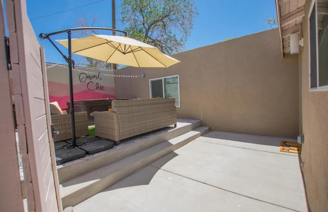 East Downtown Desert Chic Casita-Private Hot Tub-Close To Downtown-Pet Friendly!-1