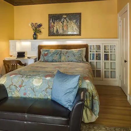 Bella Roma Bed And Breakfast-3